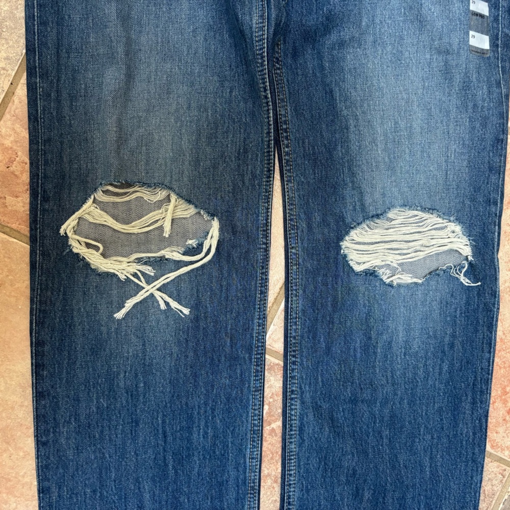 π¦ Levi's Distressed Straight Leg Jeans - Low Pro π¦ - Picture 7 of 14